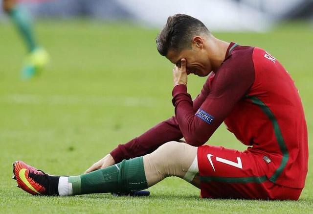 包含罗马队长重伤,赛季报销成定局的词条 包含罗马队长重伤,赛季报销成定局的词条