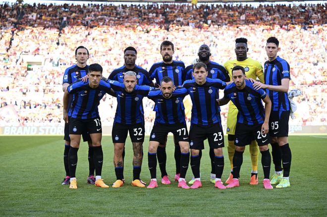 包含尼斯客场击败强敌，取得关键胜利的词条