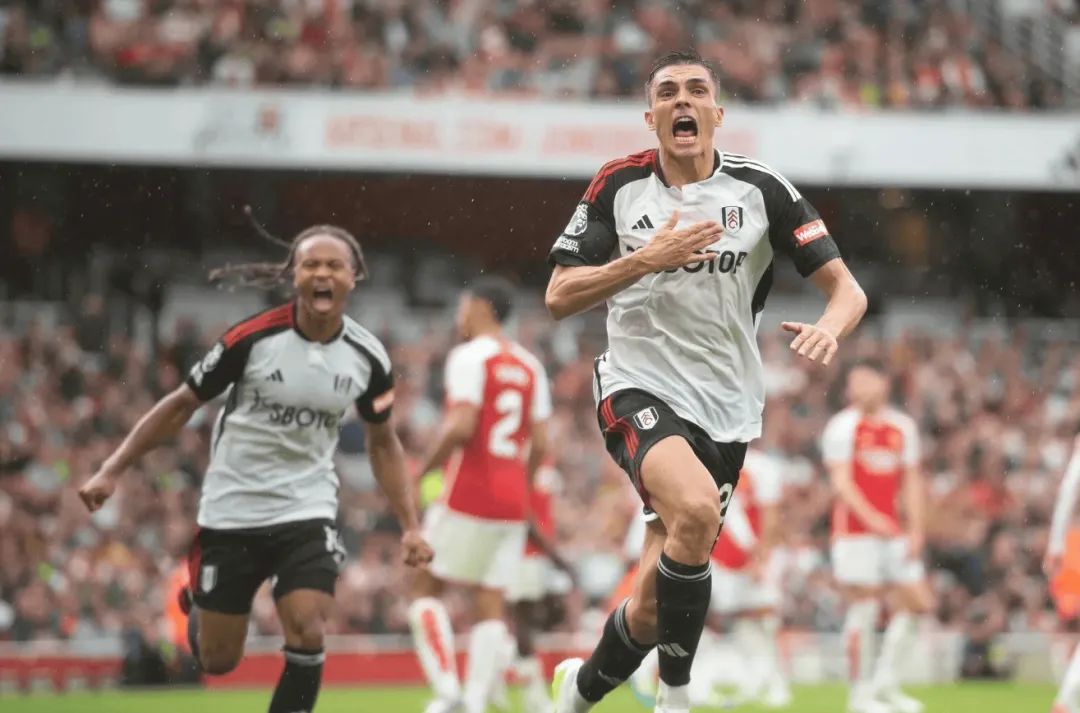 包含拜仁接近签下英超球员,球迷期待新一轮战役的词条 包含拜仁接近签下英超球员,球迷期待新一轮战役的词条