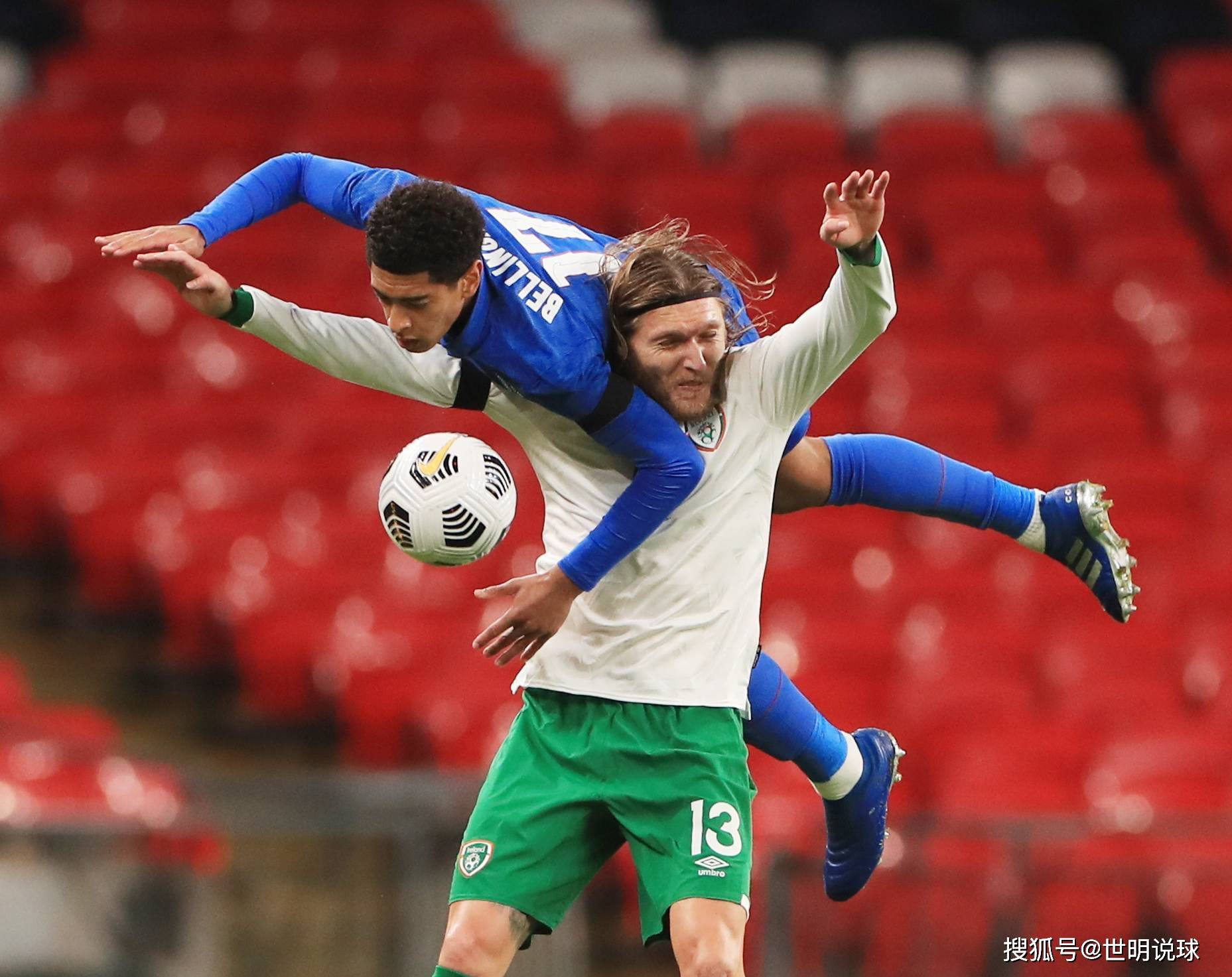 关于足球强队激战:英格兰联赛豪门球队备受关注的信息 关于足球强队激战:英格兰联赛豪门球队备受关注的信息