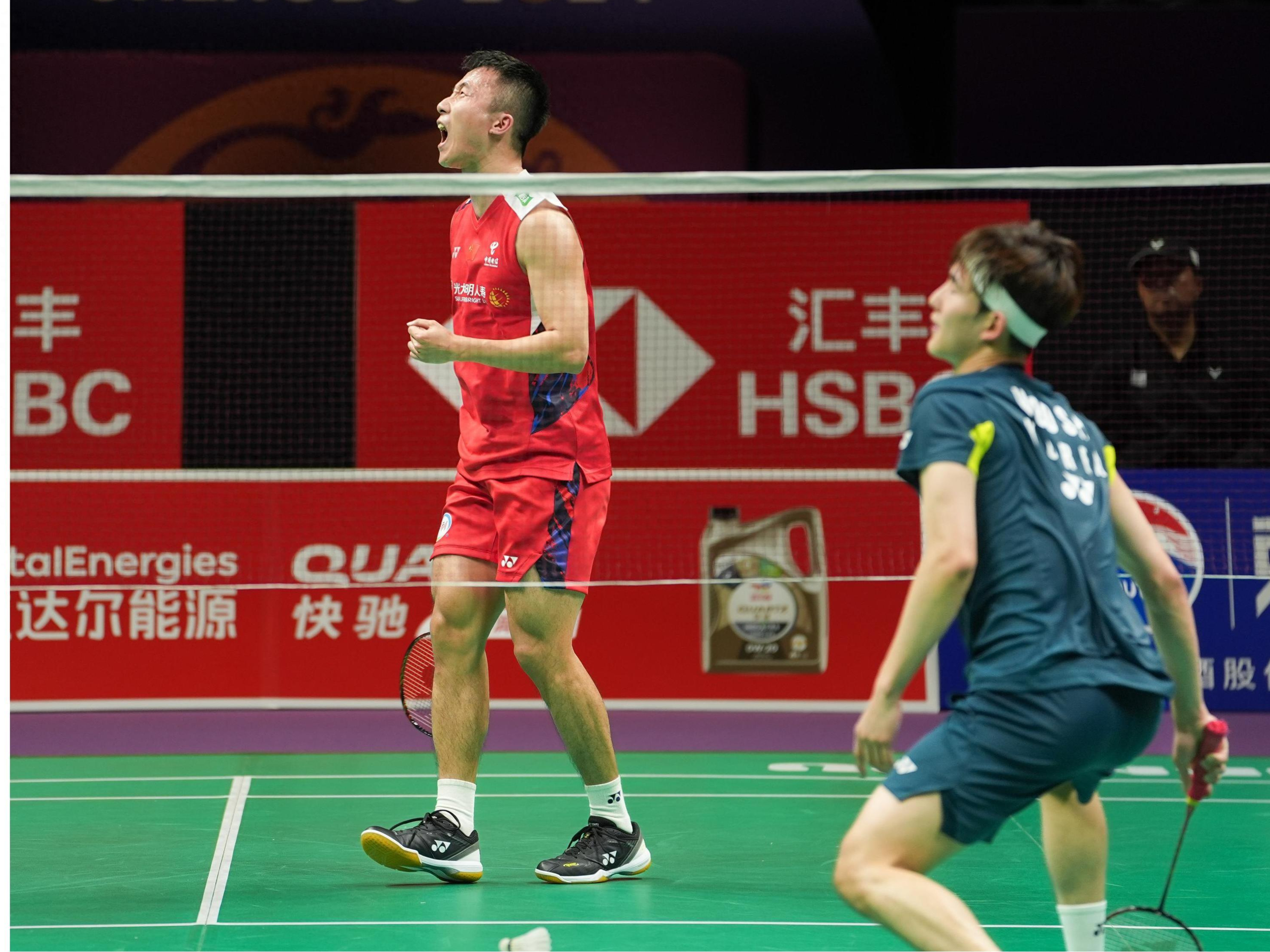 韩国羽毛球队翻盘英格兰羽毛球队，李宗伟爆发神勇的简单介绍