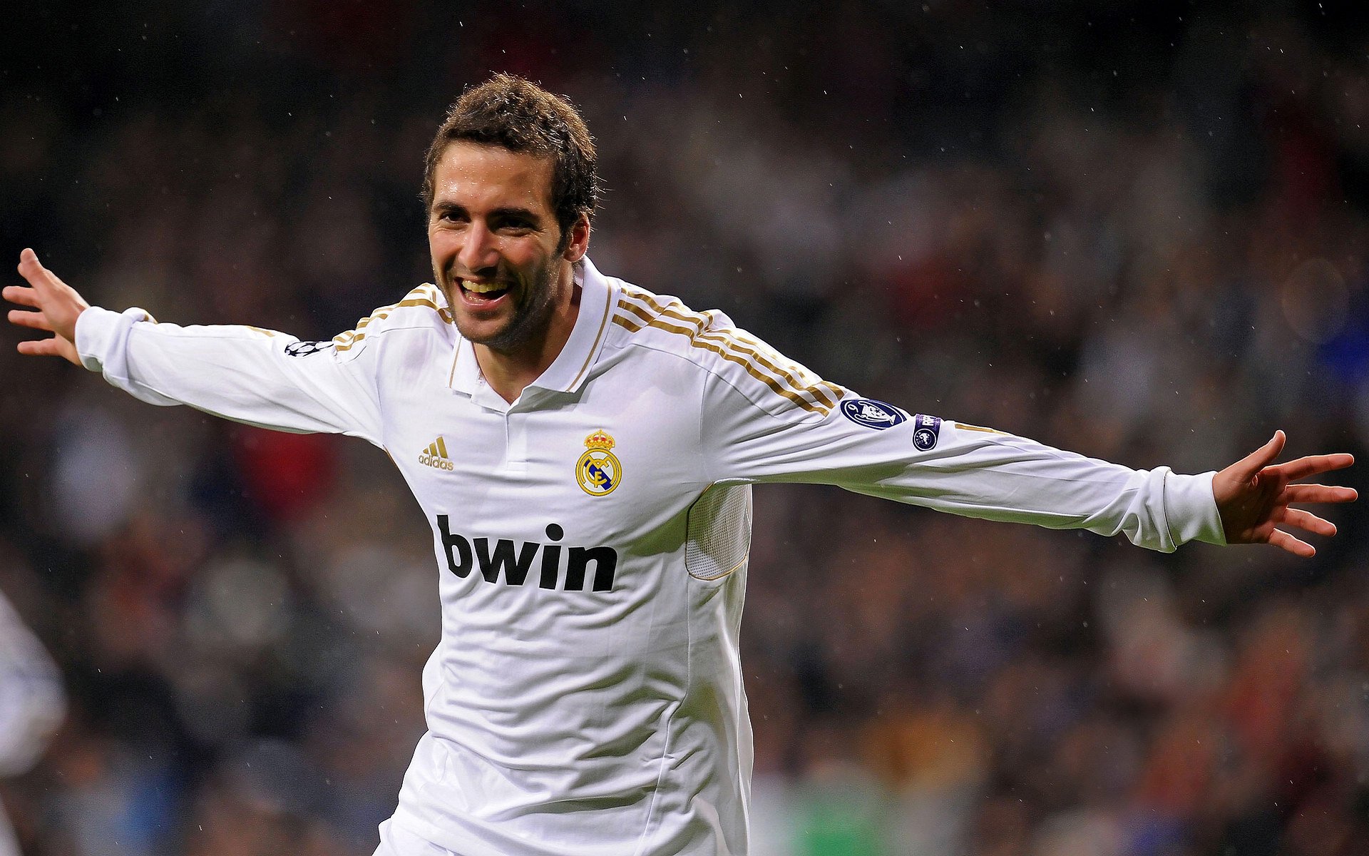 世界排名争夺战之夜，凯塞多点燃赛场