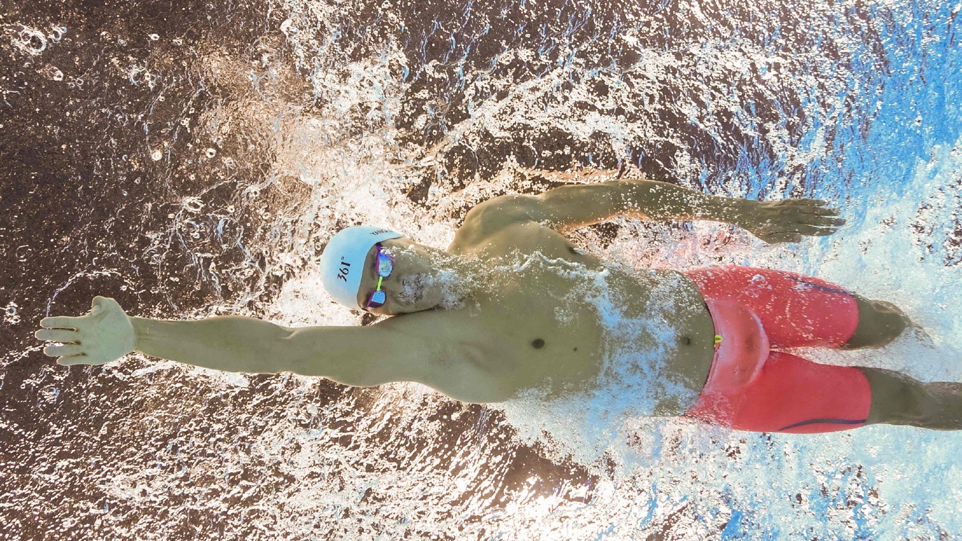 黄潜与红白之争,当北欧巨兽的关键节点得分改写西甲格局